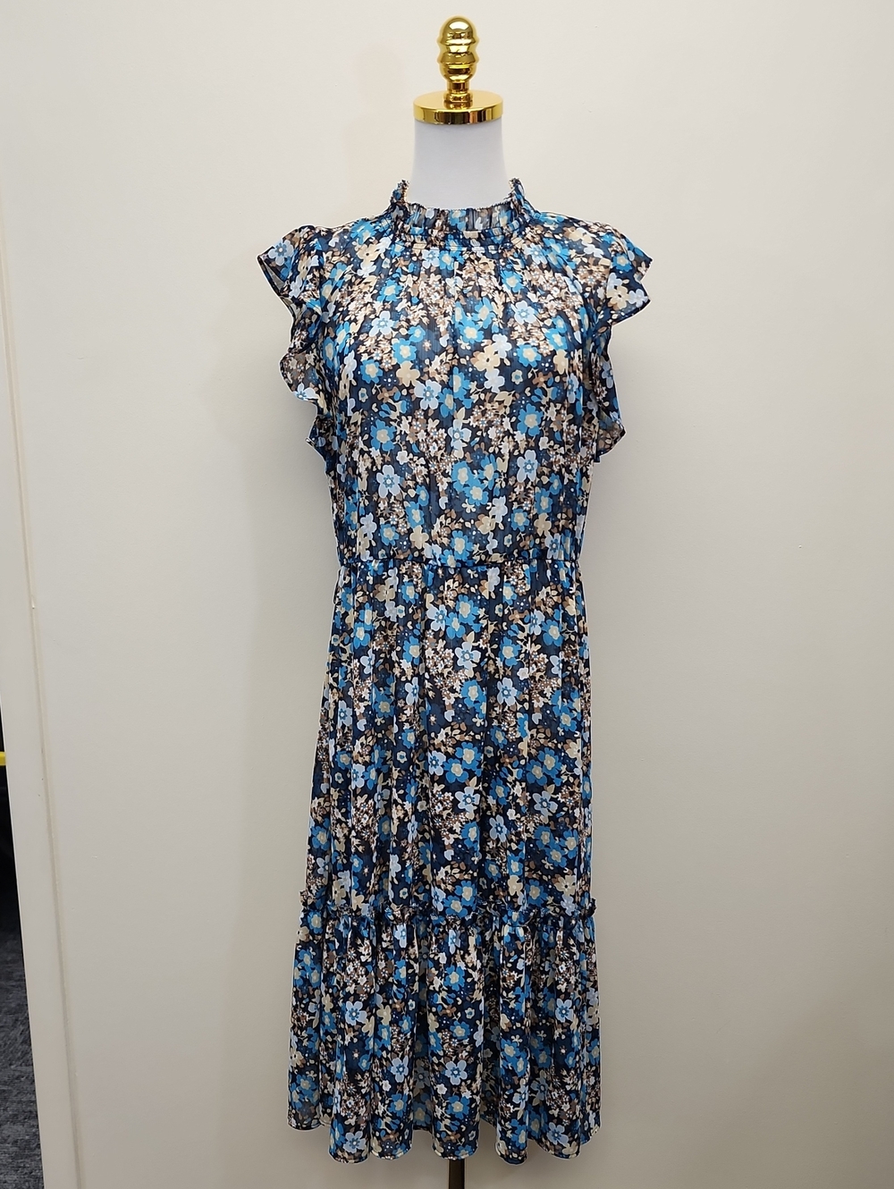 ann taylor blue floral dress Factory | Dresses | Ann Taylor Factory Smocked Midi Medium Item:Shirt Only side split bridesmaid dresses Rachel Zegler Style on Floral embroidered try our petite fit.